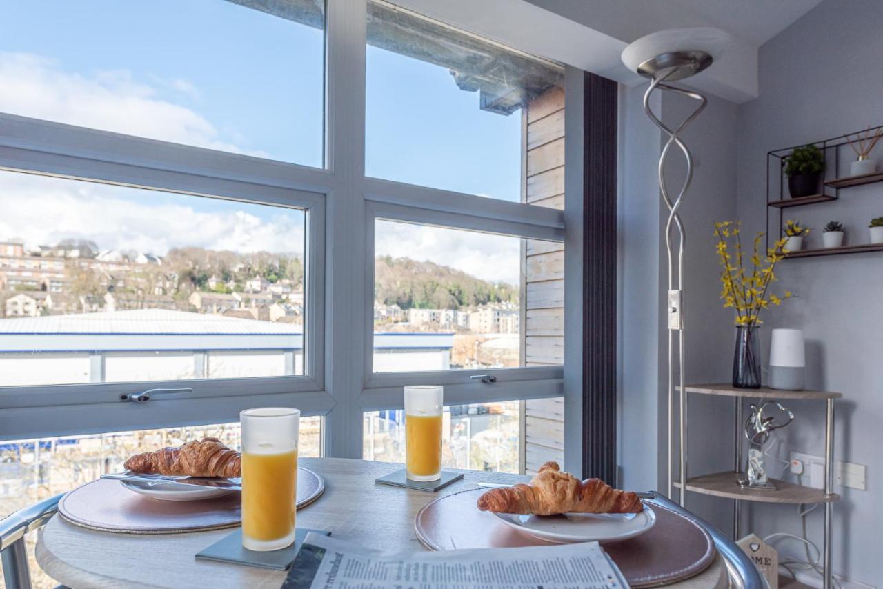 Riverside Balcony Apartment With Parking Just Minutes To Saltaire Shipley (West Yorkshire) Extérieur photo