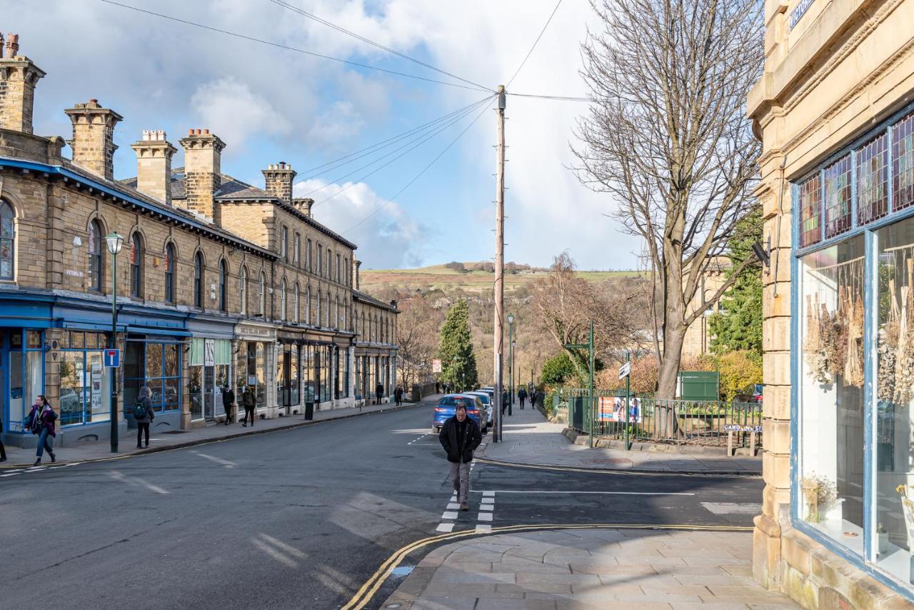 Riverside Balcony Apartment With Parking Just Minutes To Saltaire Shipley (West Yorkshire) Extérieur photo