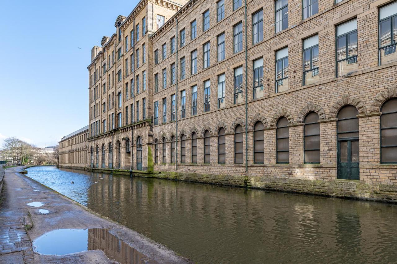 Riverside Balcony Apartment With Parking Just Minutes To Saltaire Shipley (West Yorkshire) Extérieur photo