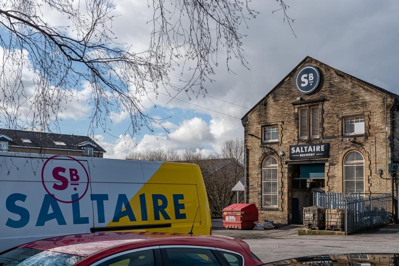 Riverside Balcony Apartment With Parking Just Minutes To Saltaire Shipley (West Yorkshire) Extérieur photo